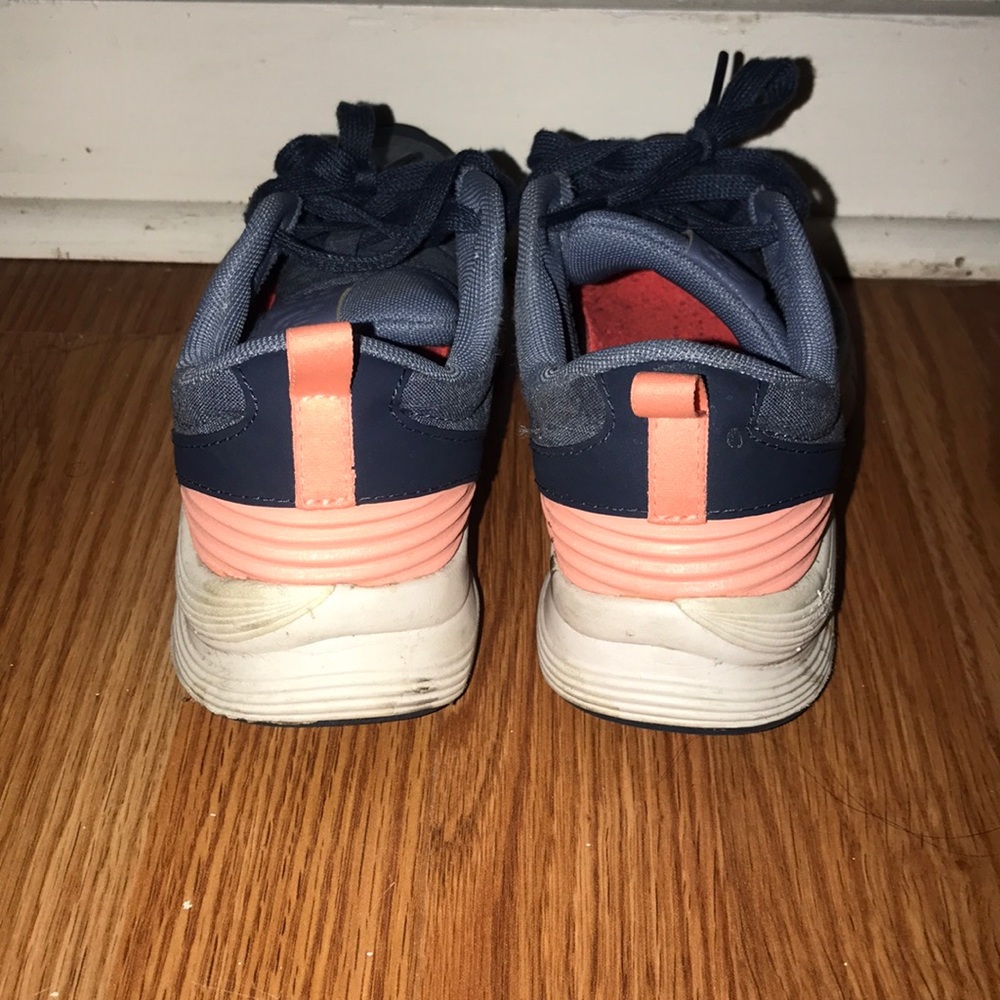 New balance 717 shoes - Picture 4 of 5